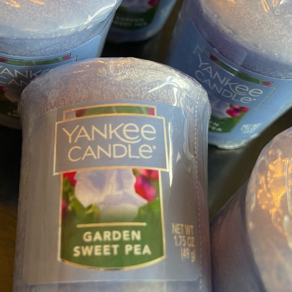 Yankee Candle Other - GARDEN SWEET PEA